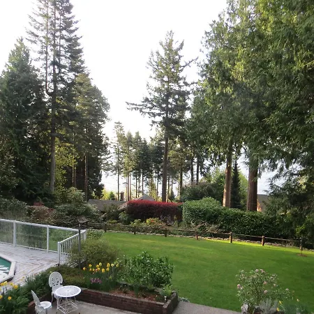 Caprice Bed & Breakfast Roberts Creek Exterior photo